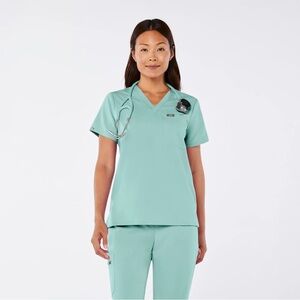 Figs Scrubs in Fresh Aqua, size S